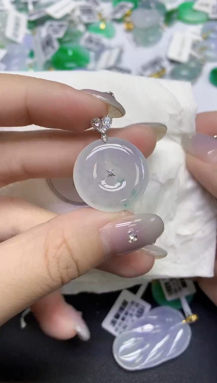 颈饰18K金镶嵌翡翠天然缅甸翡翠A货百元以上9元证书费自理