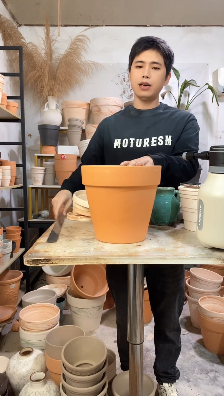 23*21红陶国际 1盆无托