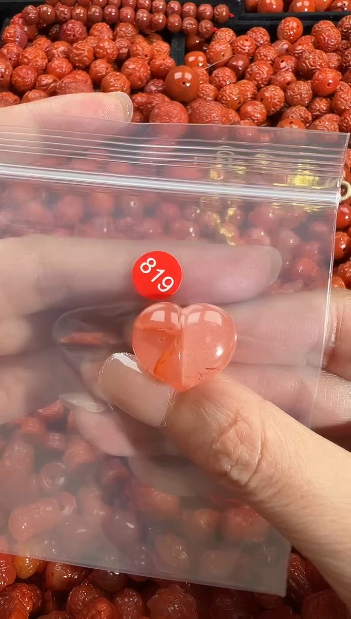 颈饰未镶嵌南红玛瑙1