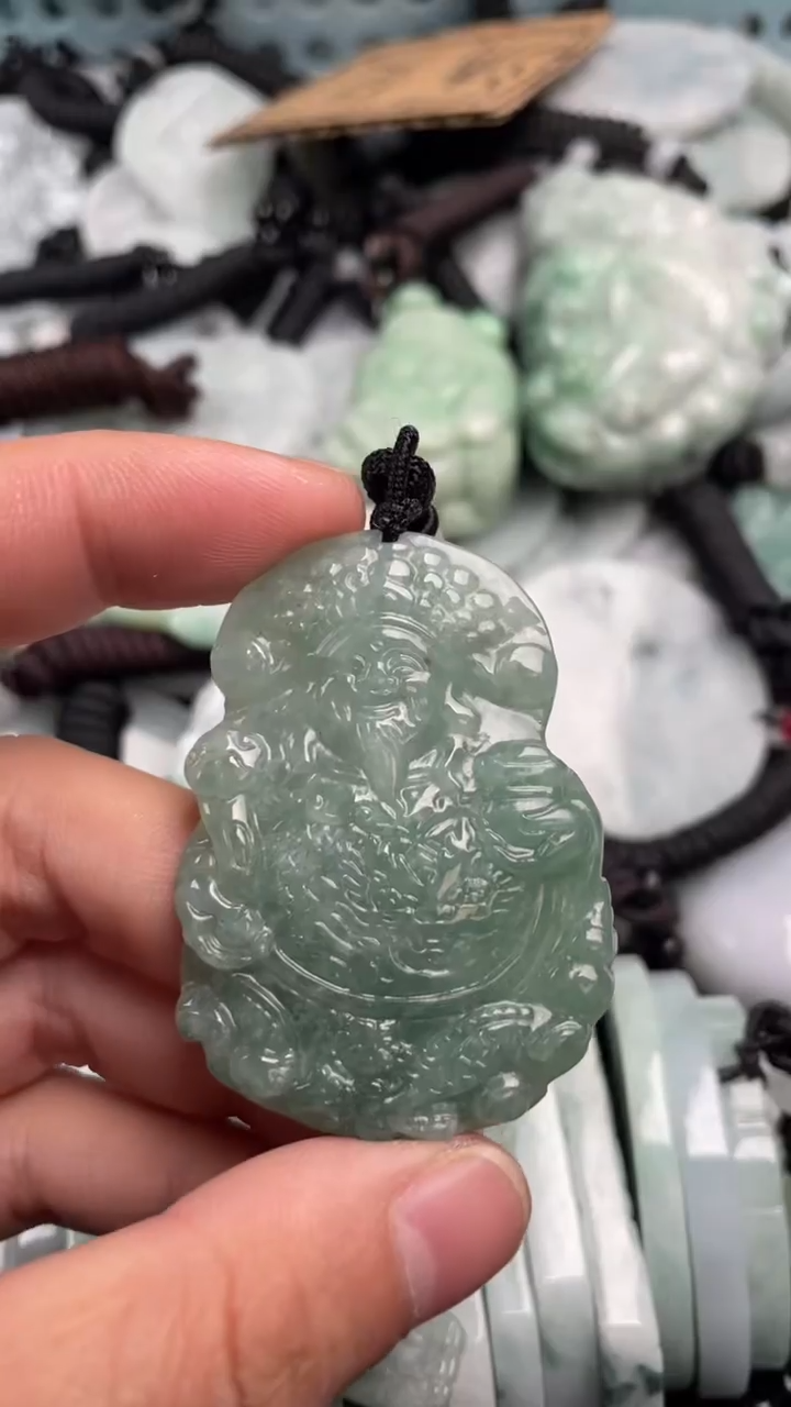 翡翠未镶嵌吊坠(不含链)1