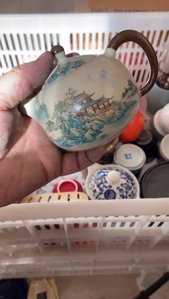 杯无运费险有瑕疵的摄影的产品有使用过的痕迹有点脏介意勿拍