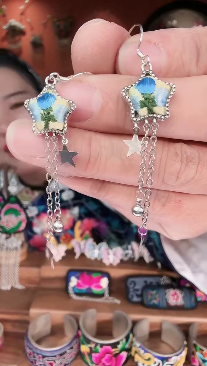 织绣手工苗绣刺绣耳环11