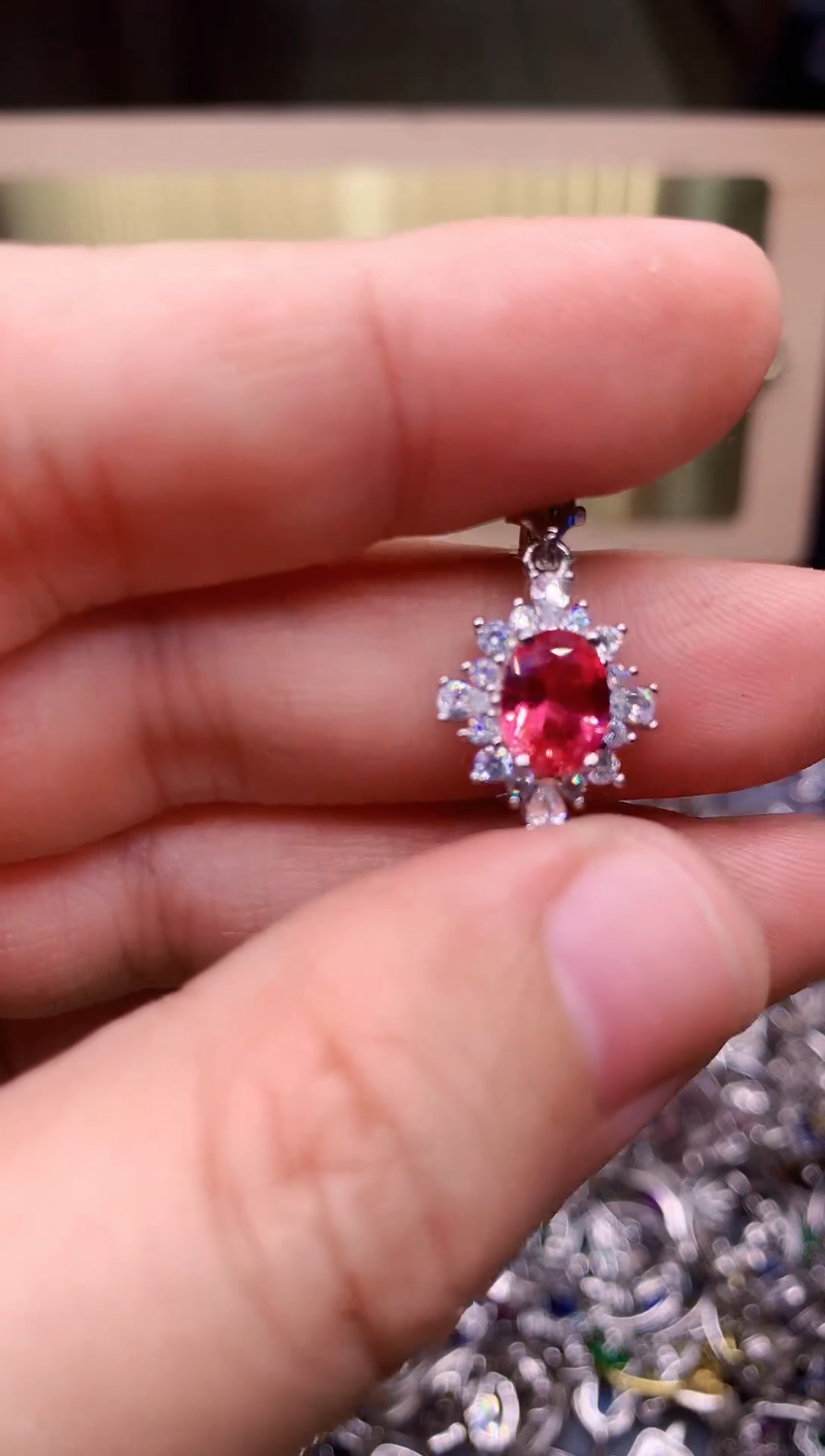 【闪购商品】蓝宝石颈饰银S925镶嵌........