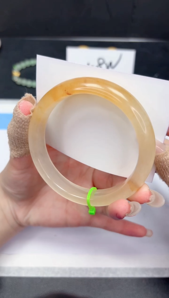 【闪购商品】石英质玉手镯未镶嵌253-63