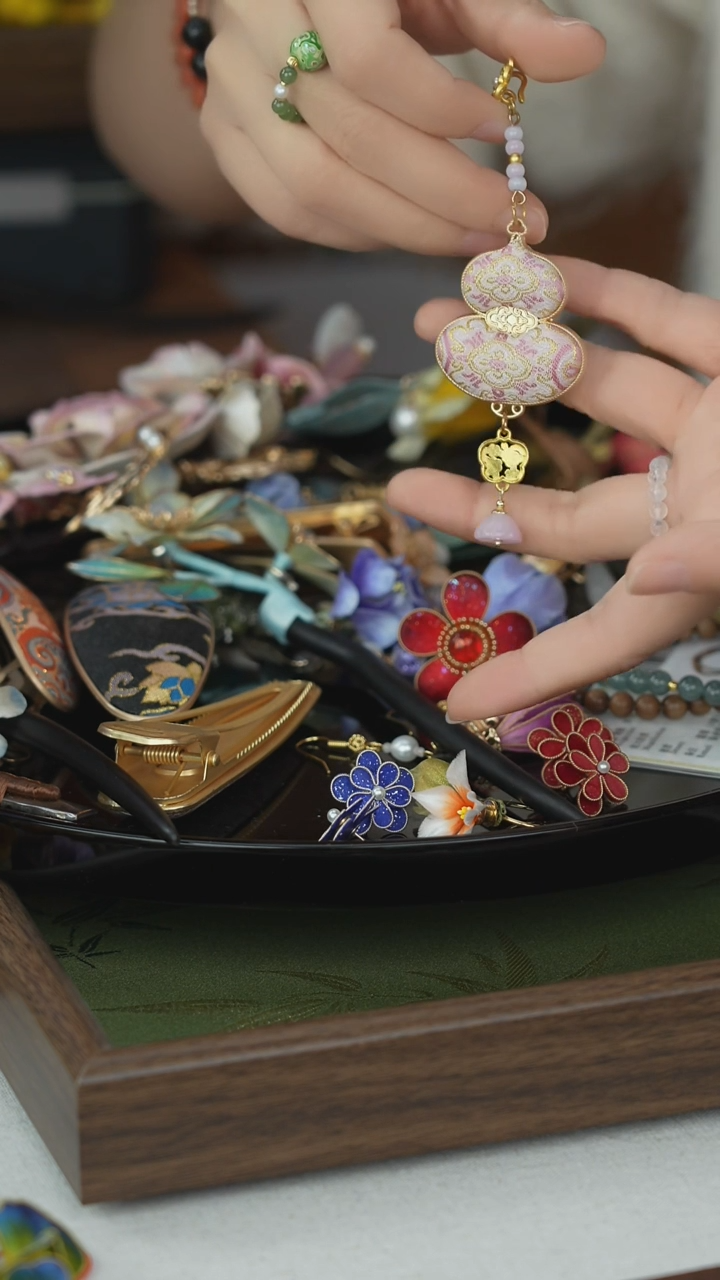 刺绣闪购纯手工非遗国风饰品