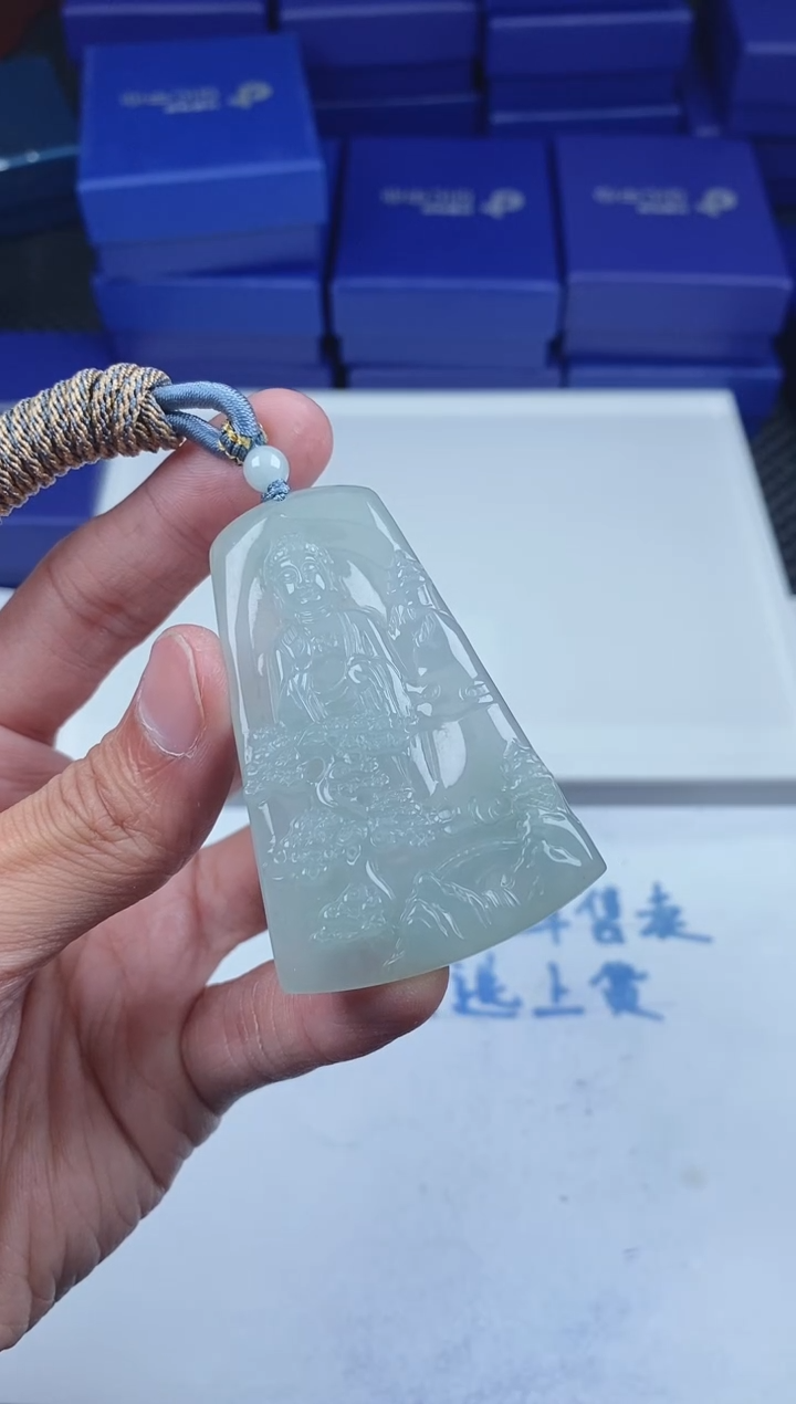 翡翠未镶嵌颈饰111111111