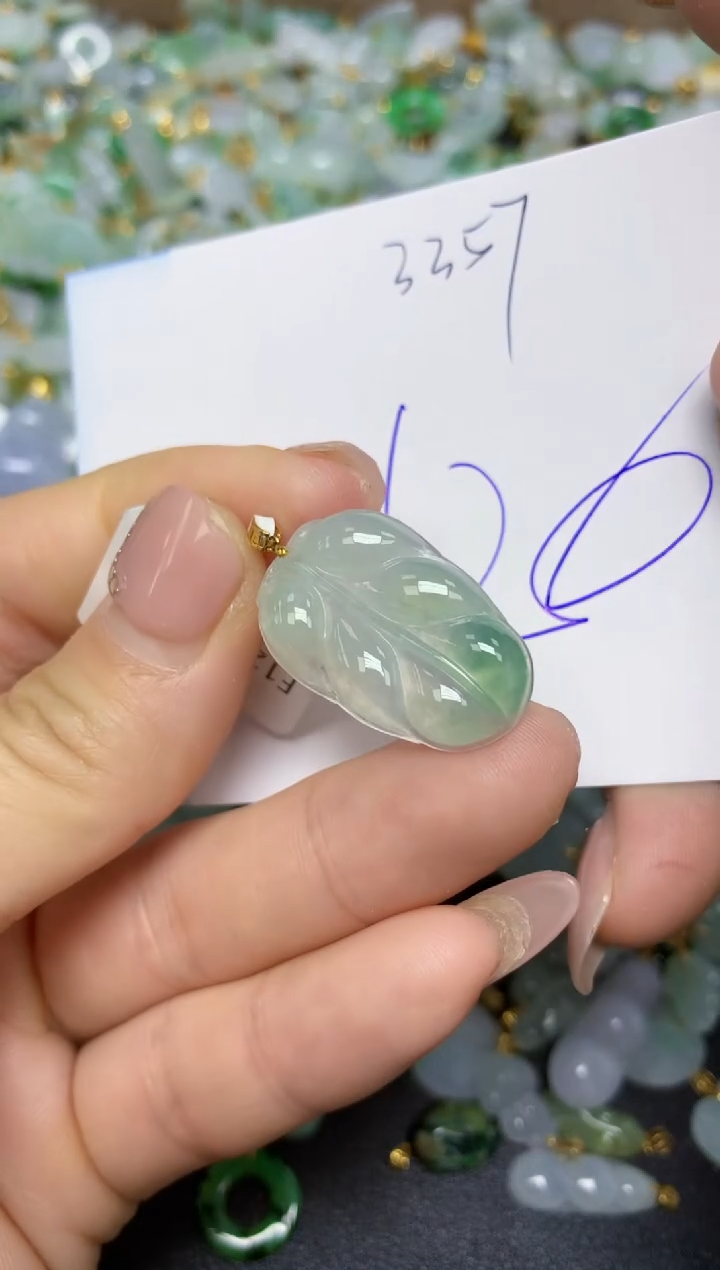 【闪购商品】翡翠挂件18K金镶嵌 天然翡翠A货