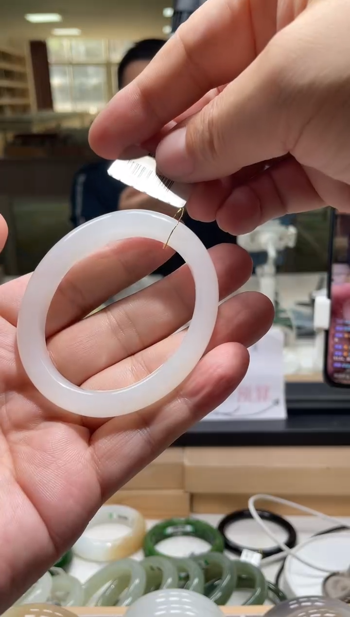 未镶嵌手镯和田玉55-56圈口 0055