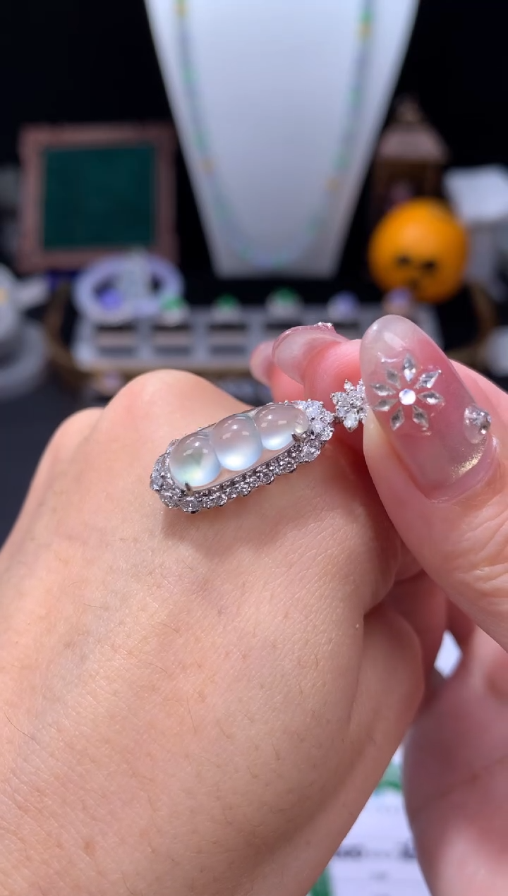 18K金镶嵌定制翡翠48小时鉴赏期 退货不扣服务费