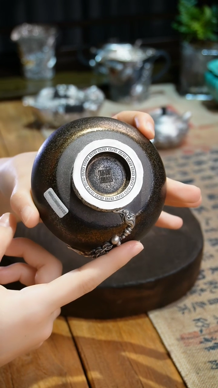 【闪购商品】福器艺术定制小飞猪黑陶主人杯