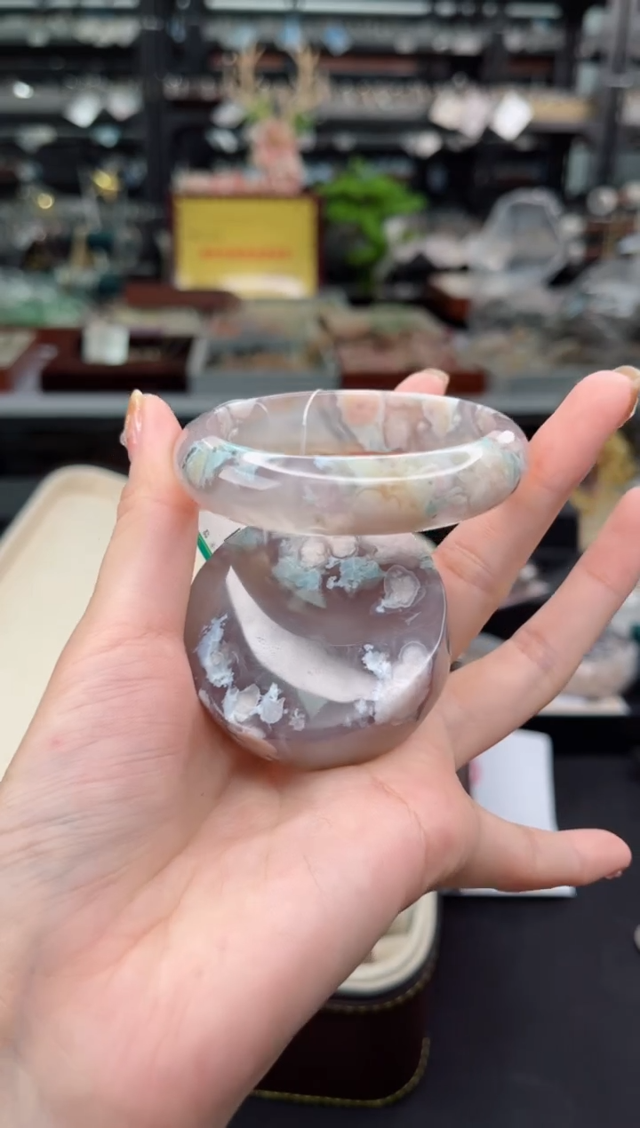 【闪购商品】石英质玉手镯未镶嵌55圈口（赠品镯心）S9050