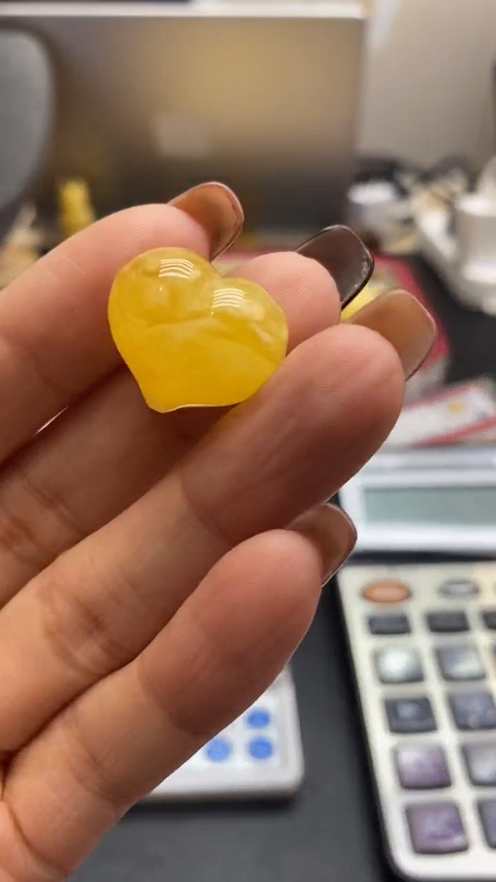 琥珀未镶嵌珠宝奇石842