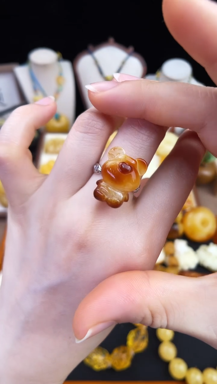琥珀未镶嵌珠宝奇石柒月