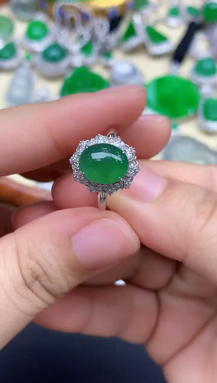 18K金镶嵌戒指翡翠468-中国好珍宝