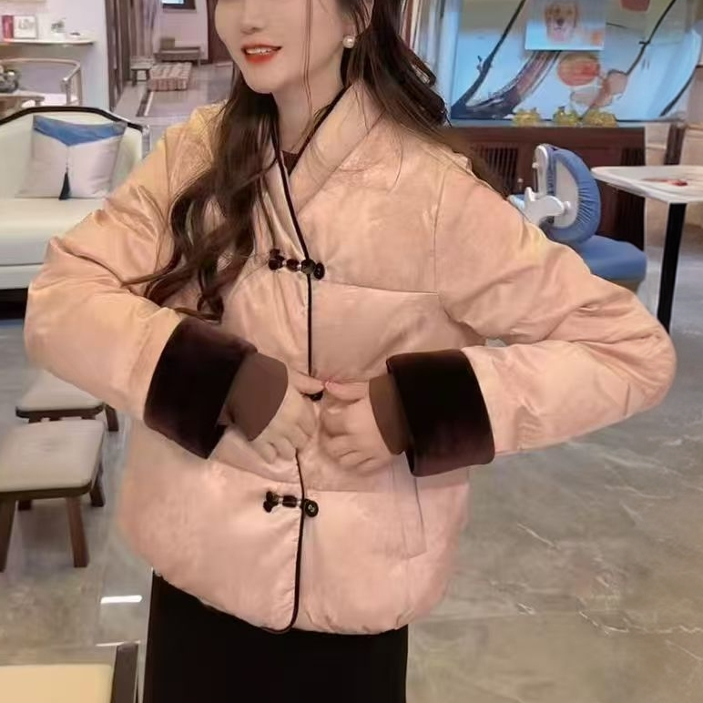 2025秋冬季新款新中式国风流行棉服设计感时尚立领加棉盘扣短外套