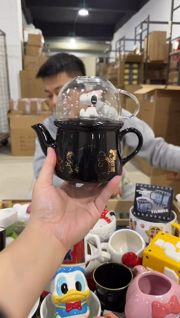 瓷片原盒黑色史努比茶壶