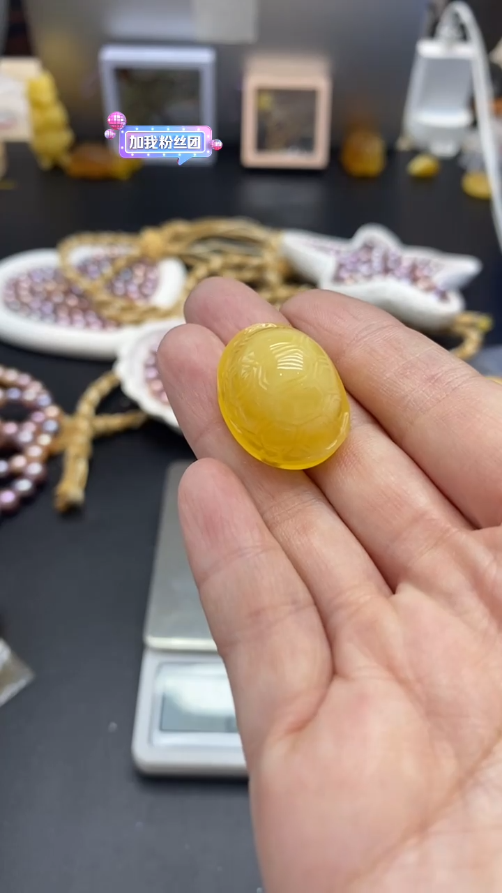 琥珀未镶嵌珠宝奇石79