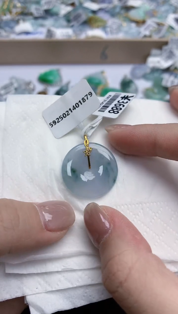【闪购商品】翡翠颈饰18K金镶嵌天然缅甸翡翠A货
