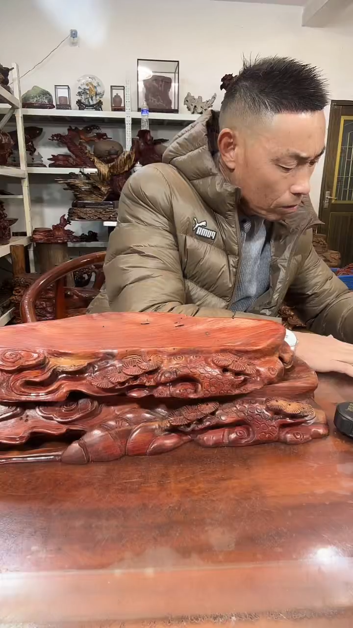 木老****）红木随形创意底座yyds