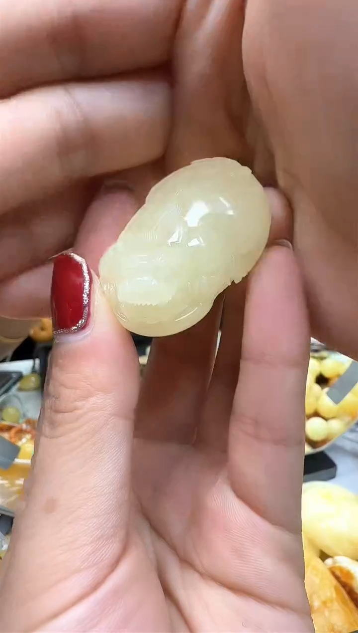 【闪购商品】琥珀裸石未镶嵌挂坠