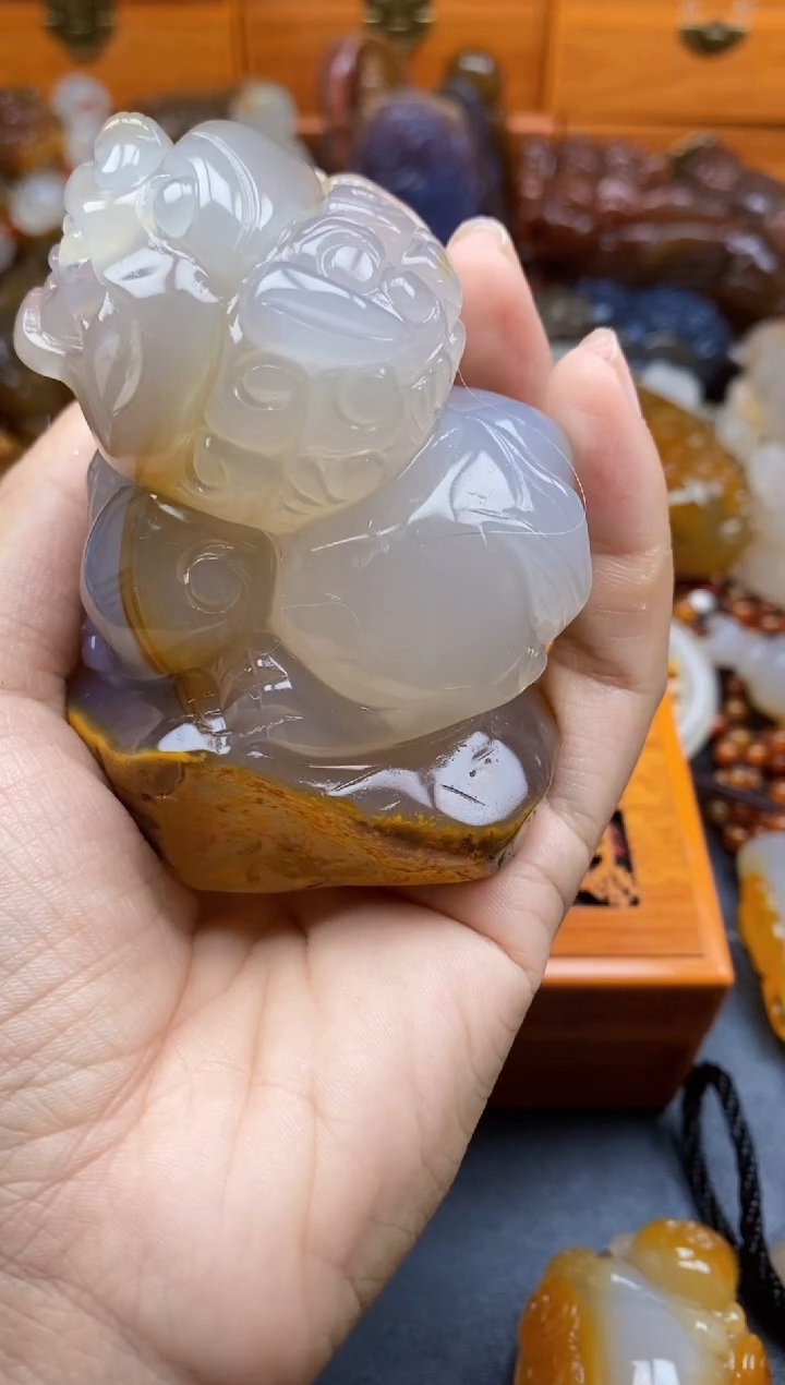 未镶嵌1玛瑙/玉髓凌****3ll