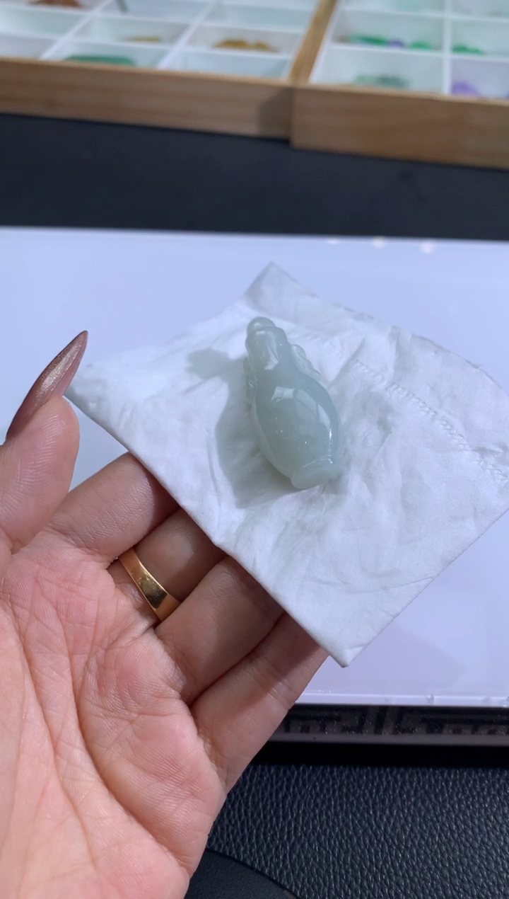 【闪购商品】定制翡翠未镶嵌翡翠