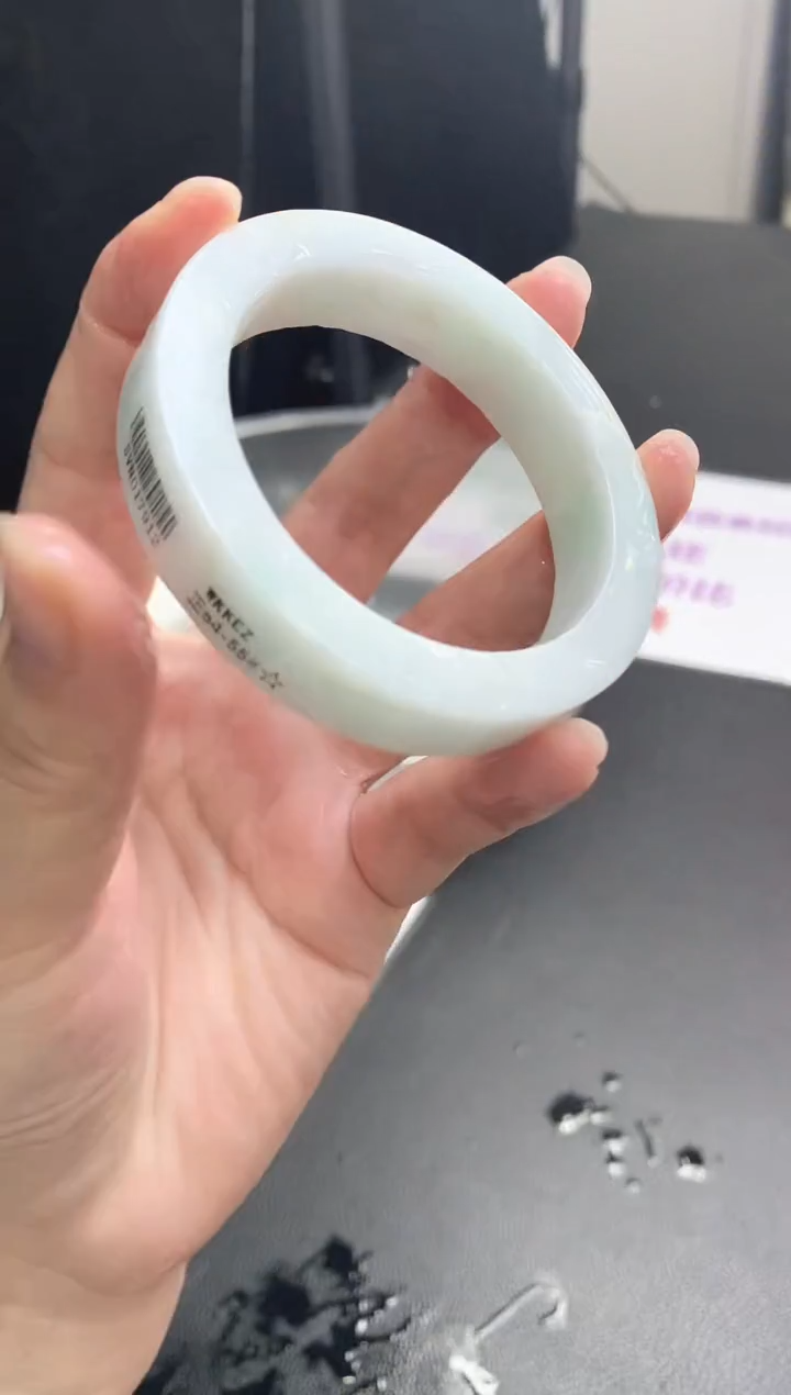 【闪购商品】定制翡翠手镯未镶嵌5  54-56正
