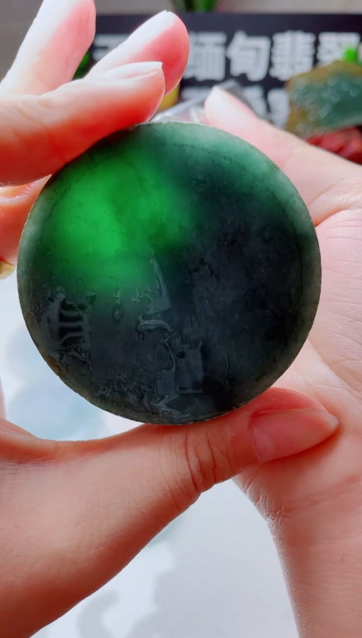 翡翠未镶嵌颈饰4808......