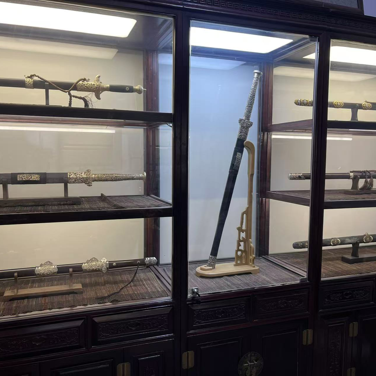 宁缺堂刀剑jx定制链接，下单咨询主播      20寸内弧刀