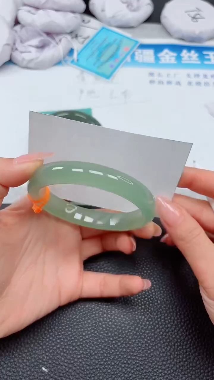 【闪购商品】石英质玉手镯未镶嵌564