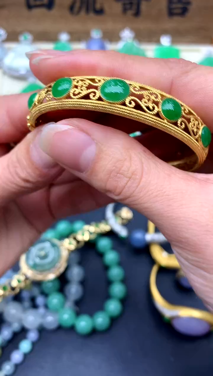 【闪购商品】翡翠手镯18K金镶嵌551-中国好珍宝