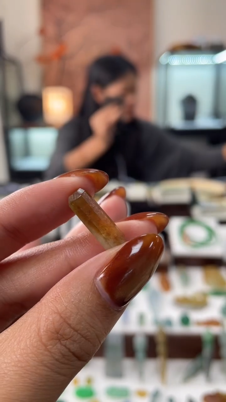 【闪购商品】定制翡翠未镶嵌菱形柱380