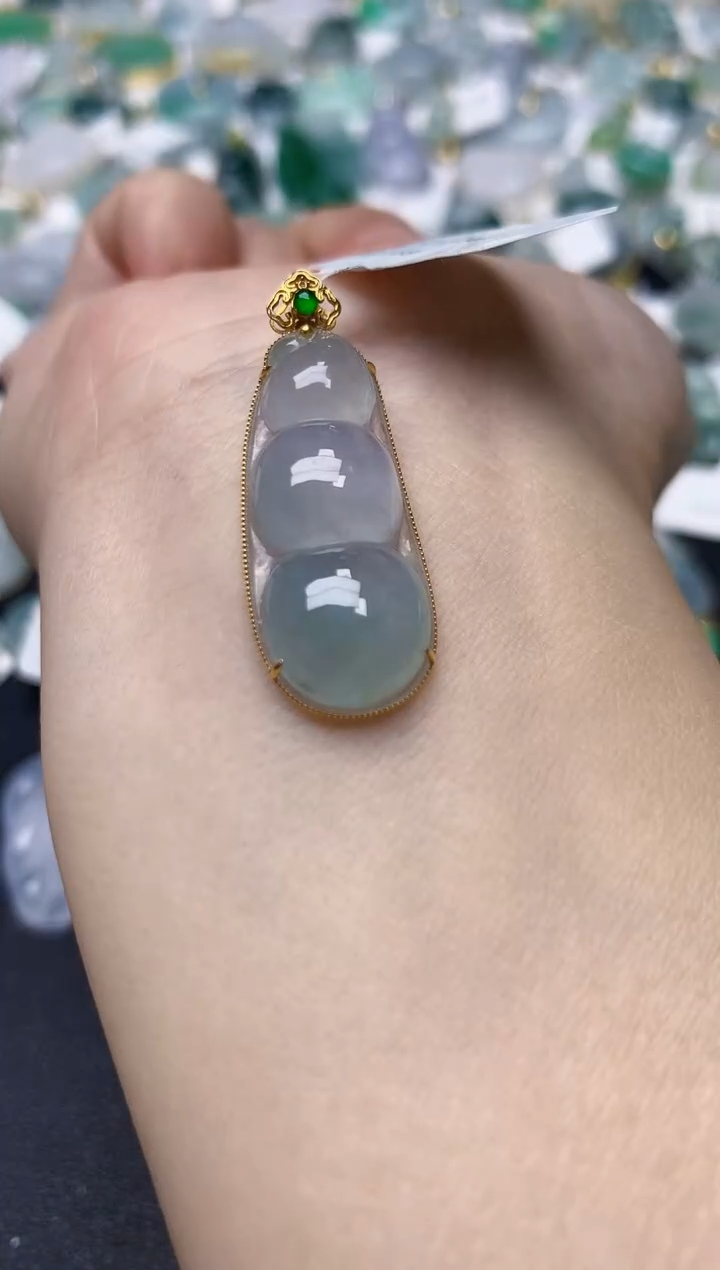 颈饰18K金镶嵌翡翠天然缅甸A货翡翠