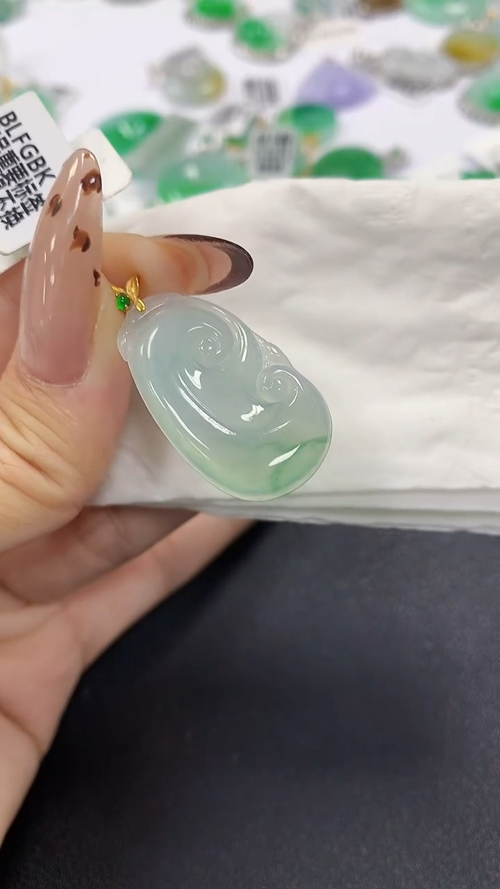 颈饰18K金镶嵌翡翠a货假一赔三支持复检百元上9元证书费自理