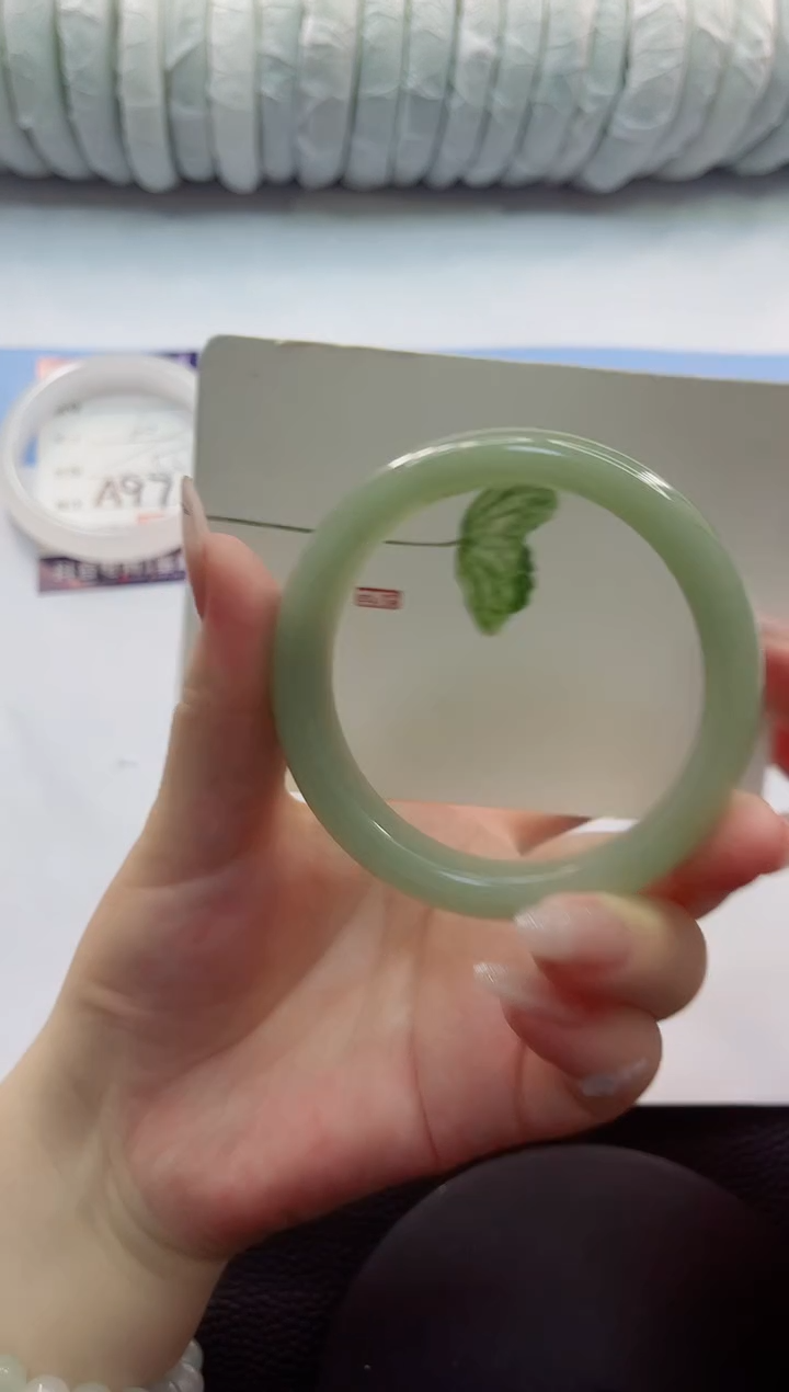 未镶嵌手镯石英质玉多样性发货A98