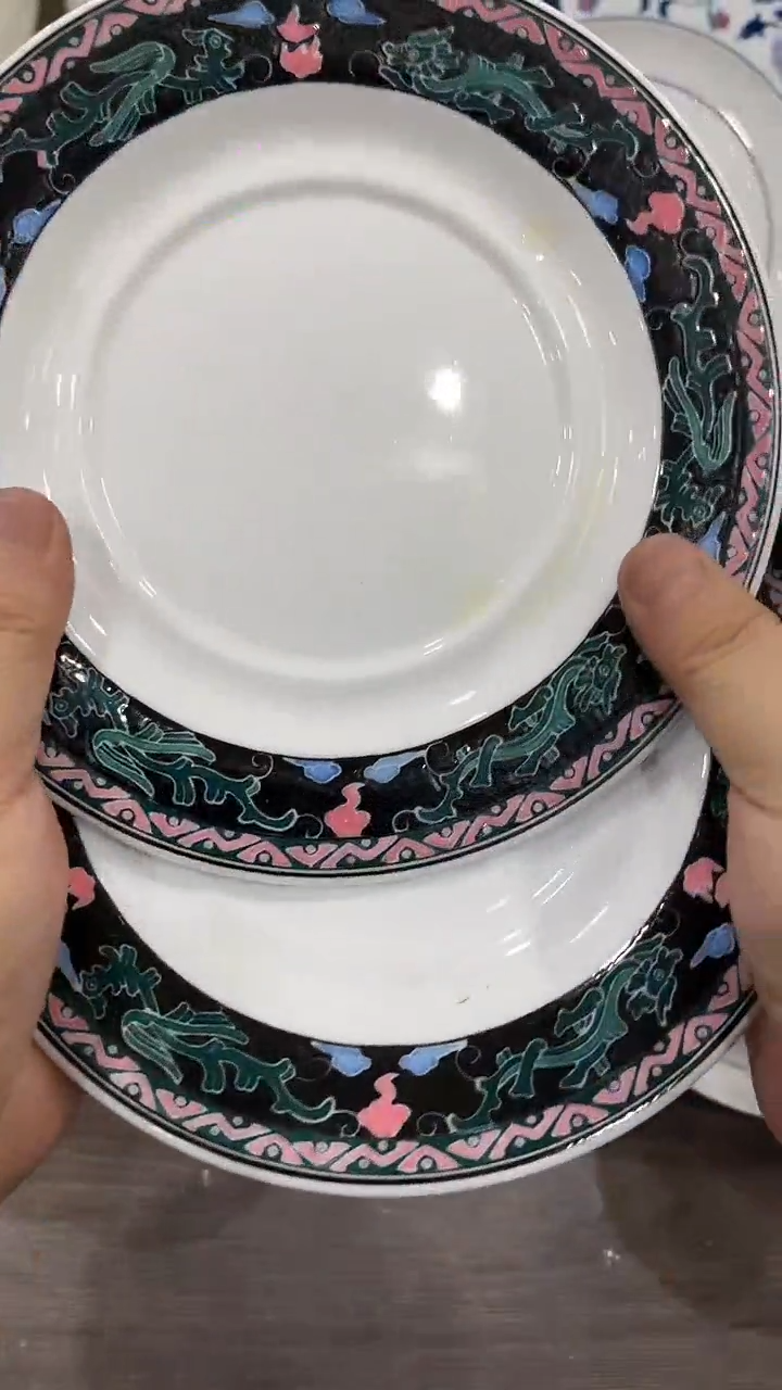 向****…2个湖南醴陵釉下五彩陶瓷