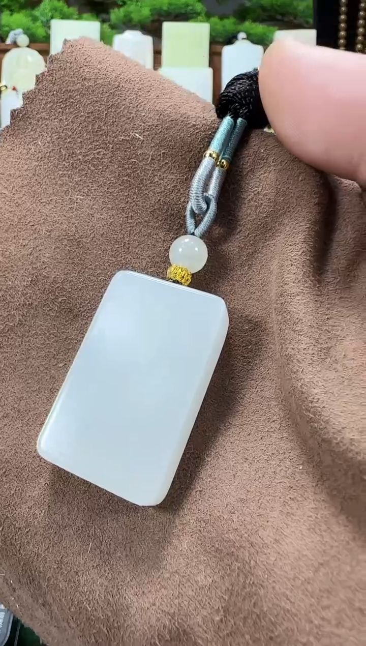 吊坠(赠链)未镶嵌和田玉31无事牌多样性发货发其一