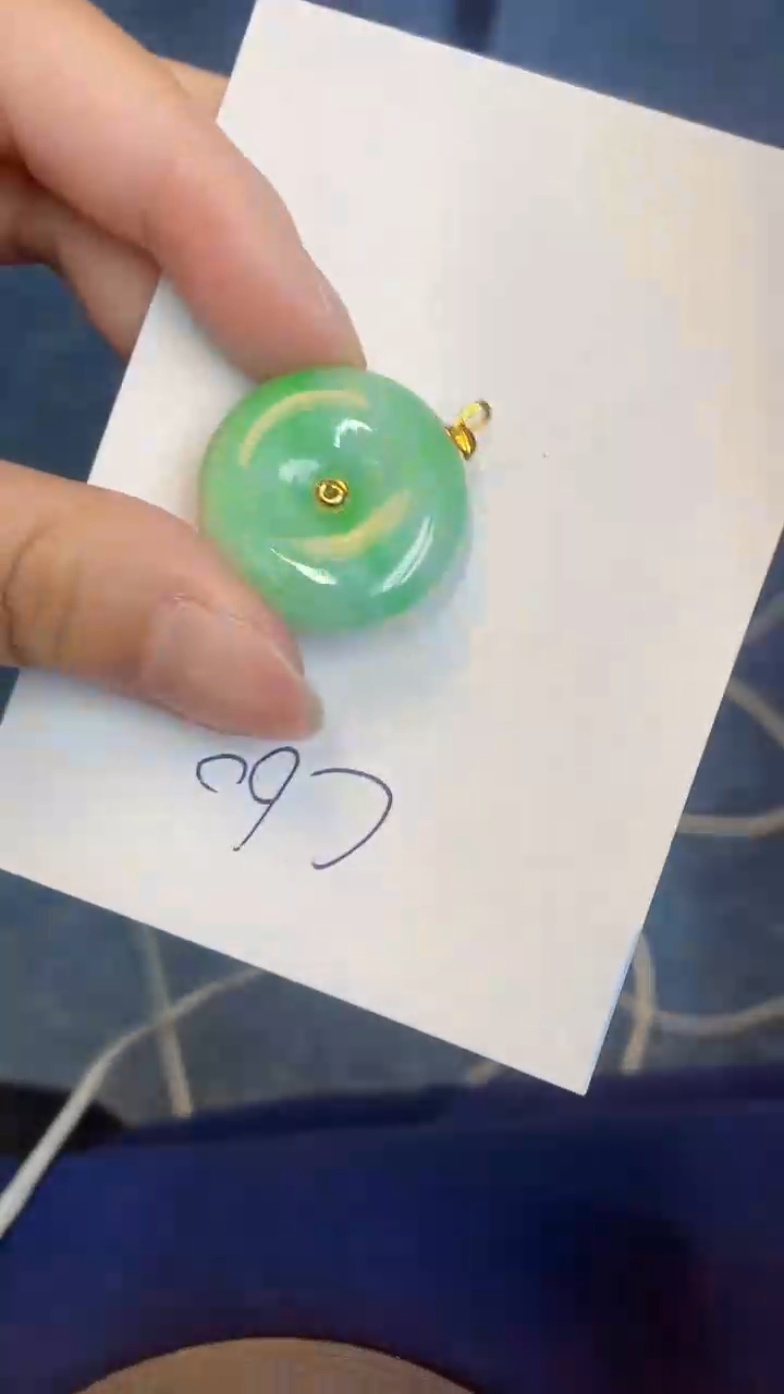 翡翠18K金镶嵌颈饰0000000000