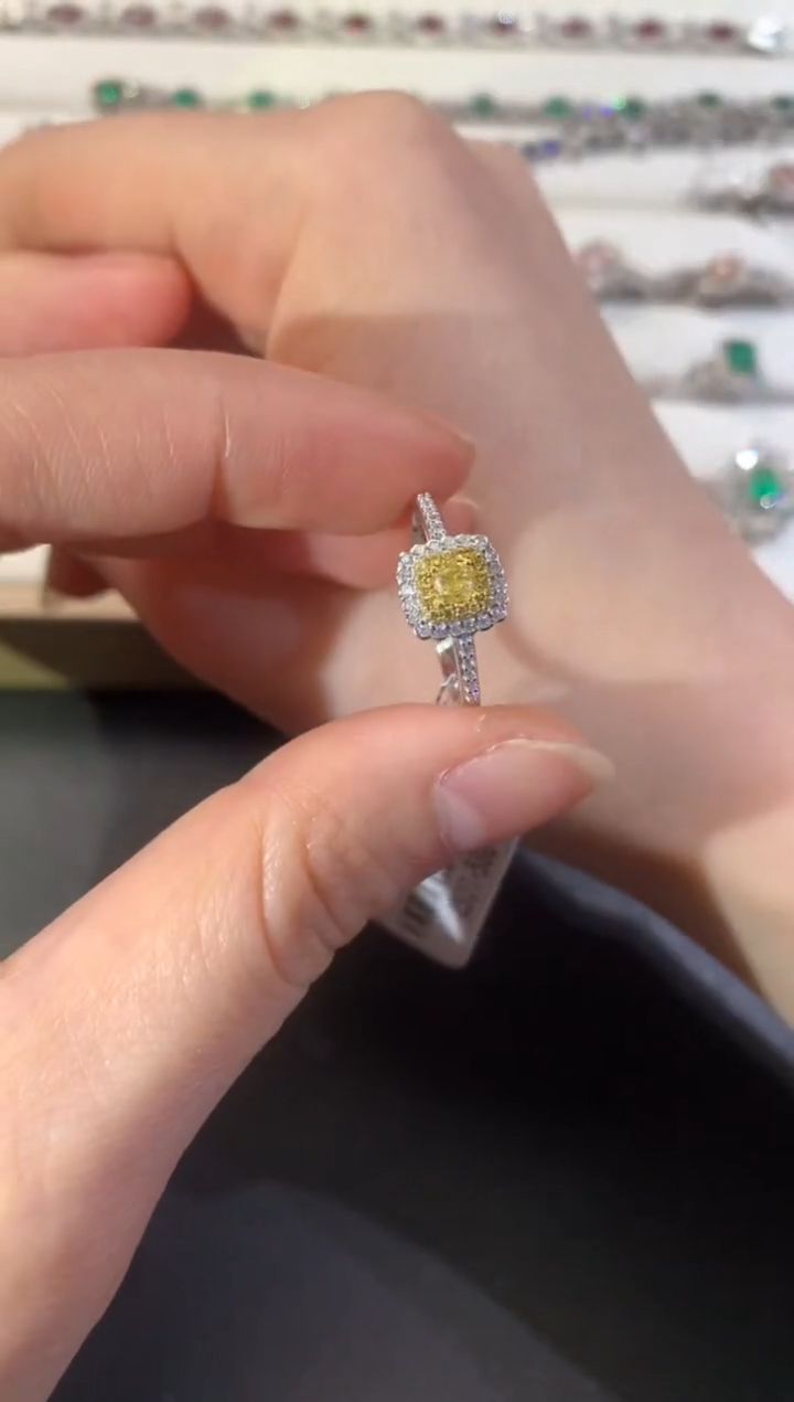 【闪购商品】钻石戒指18K金镶嵌R61|2700