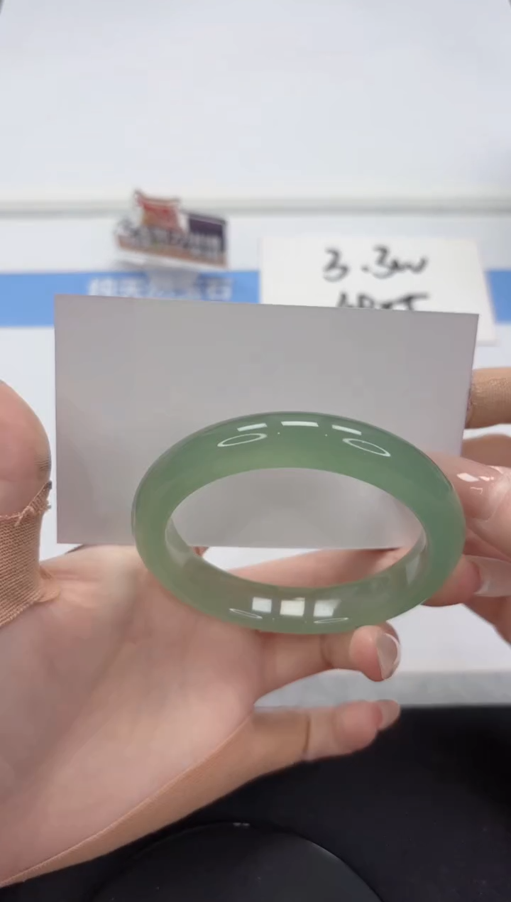 【闪购商品】石英质玉手镯未镶嵌A189-56.9