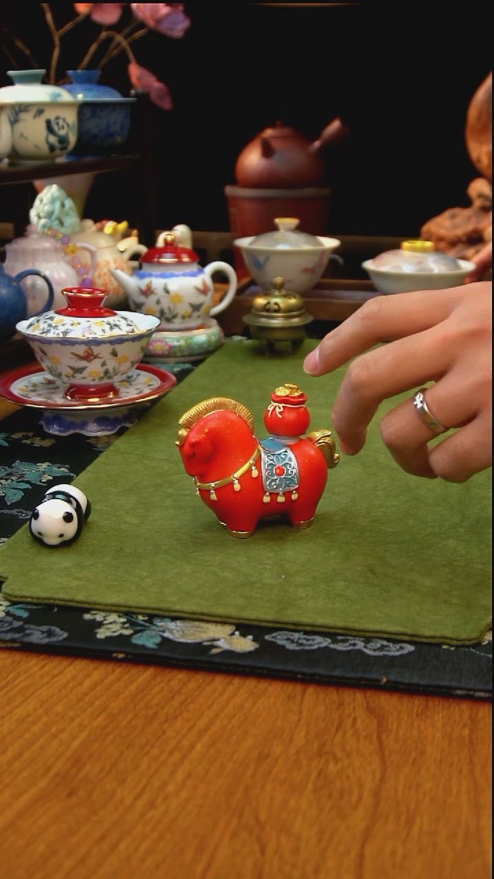 专做手绘和手工茶具的直播间