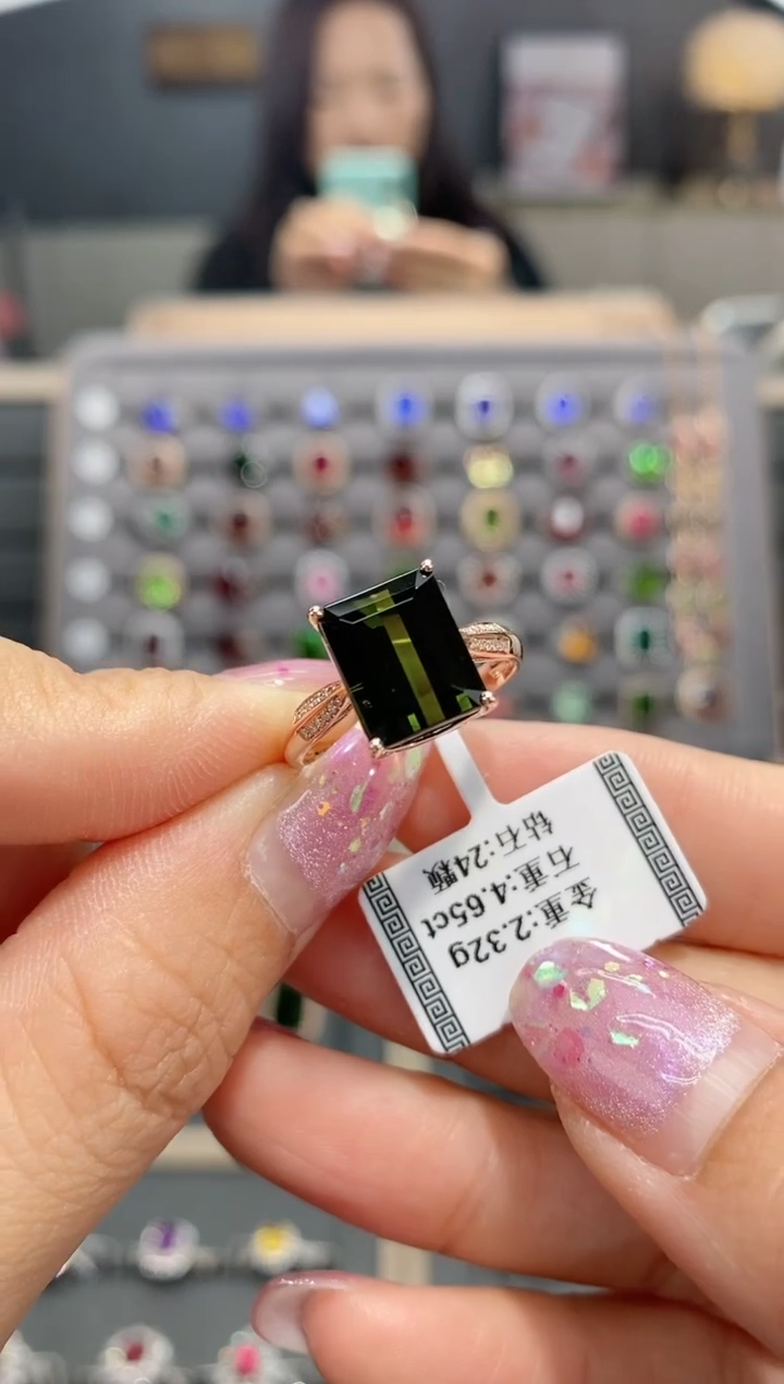 【闪购商品】碧玺戒指18K金镶嵌4.65  