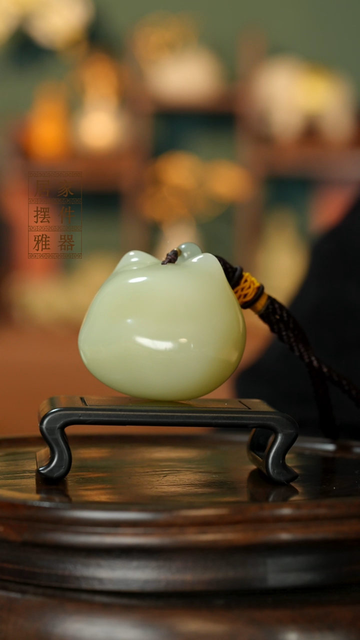玉《纳福猫咪》摆件