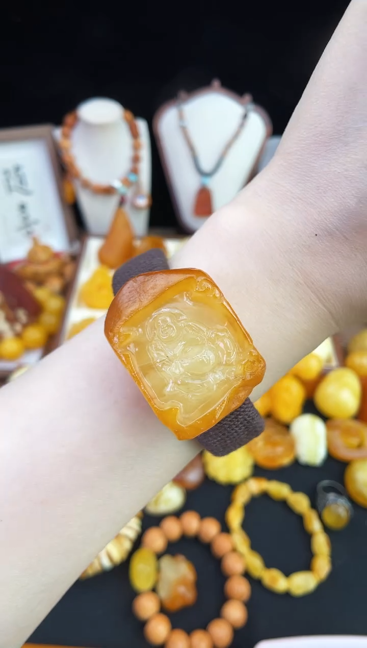 琥珀未镶嵌珠宝奇石柒月