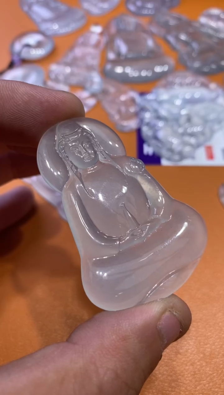 【闪购商品】翡翠吊坠(不含链)未镶嵌观音8500