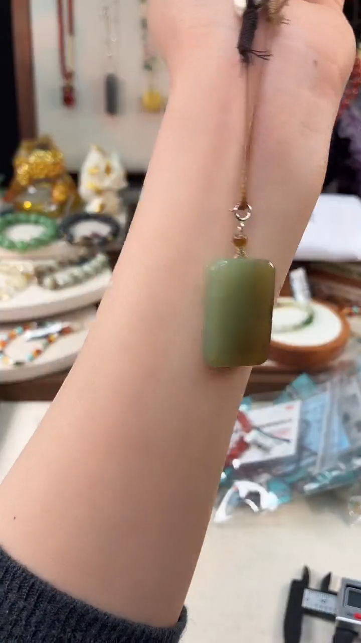 未镶嵌和田玉手饰@@C921D019412