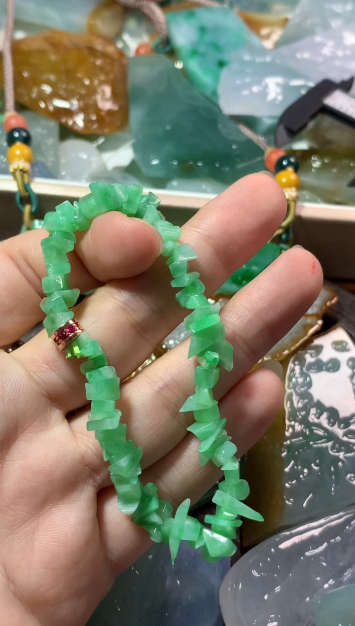 未镶嵌翡翠手串手串