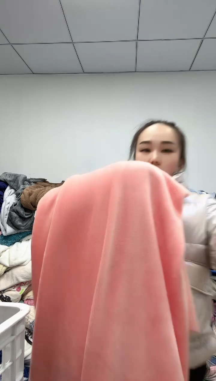 法兰绒2.5X2.3左右以主播介绍为准