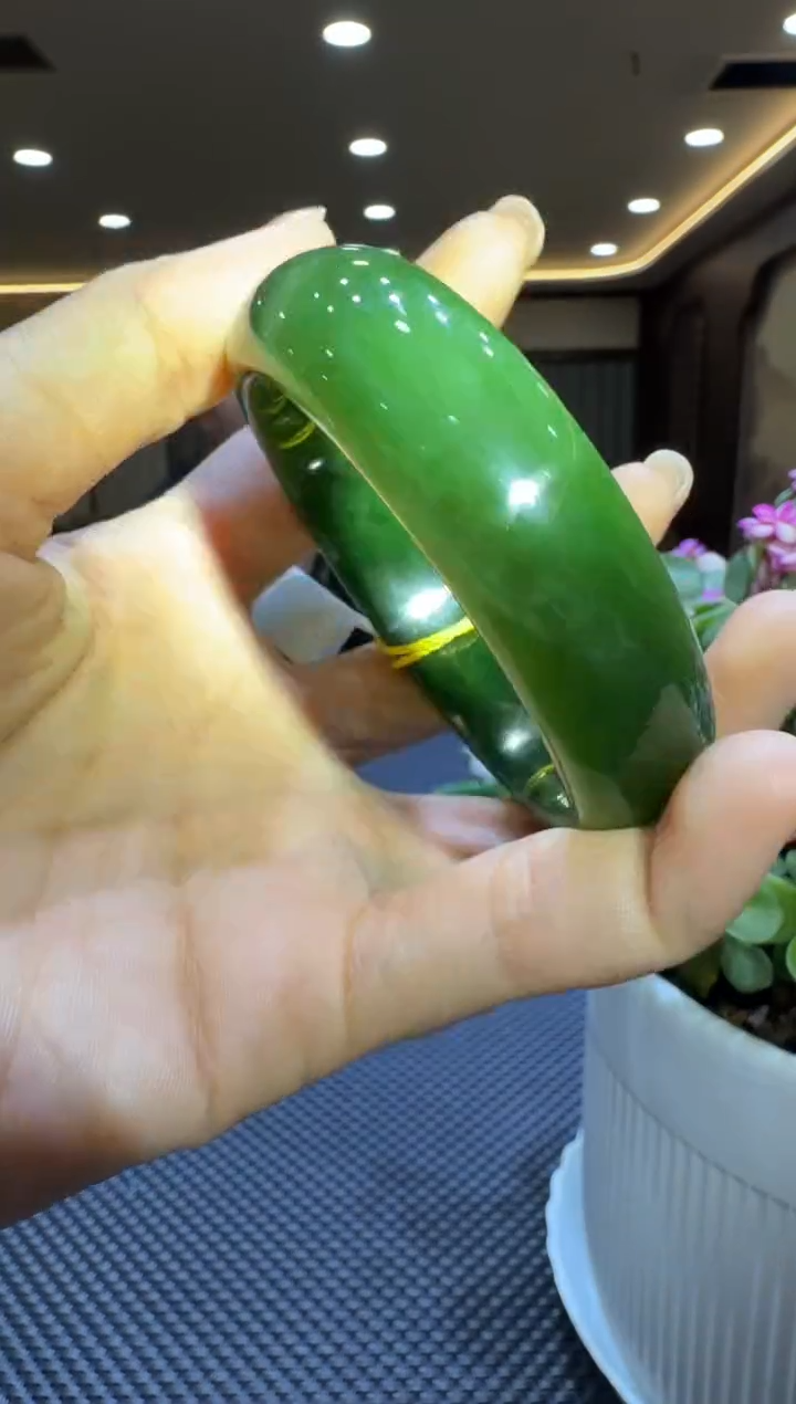 颈饰未镶嵌和田玉手镯58