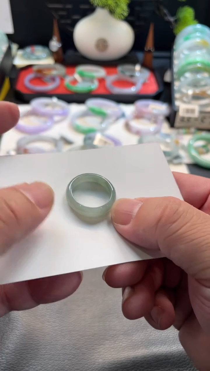 未镶嵌戒指翡翠28号链接 有纹裂 1920